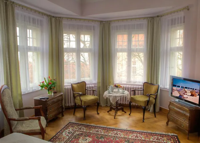 Гостьовий будинок Pensjonat Eden 3*