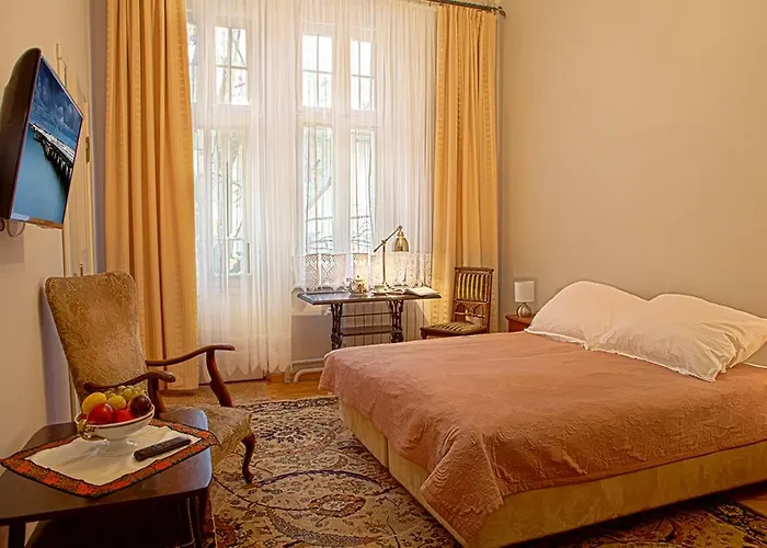 Pensjonat Eden Гостевой дом 3*